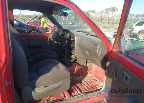 1992 Toyota Pickup 1/2 Ton Short Wheelbase from USA, damaged, VIN JT4RN81A9N5139813